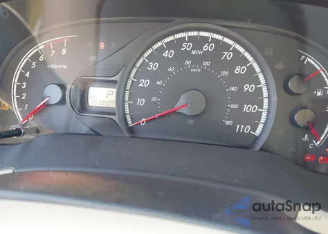 2014 Toyota Sienna Le V6 8 Passenger z USA, uszkodzony, nr VIN 5TDKK3DC2ES491118